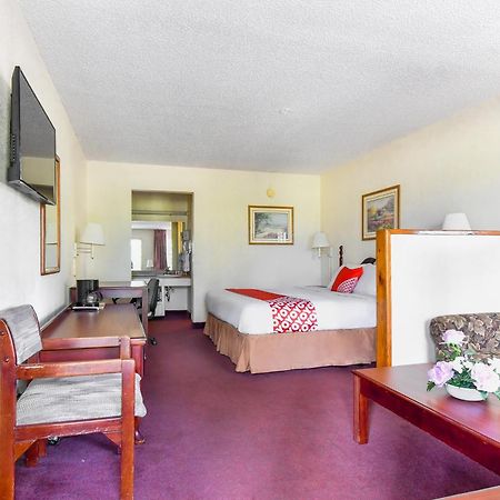 Oyo Hotel Tyler Lindale エクステリア 写真